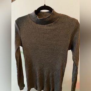 Uniqlo Mock Neck Long Sleeve